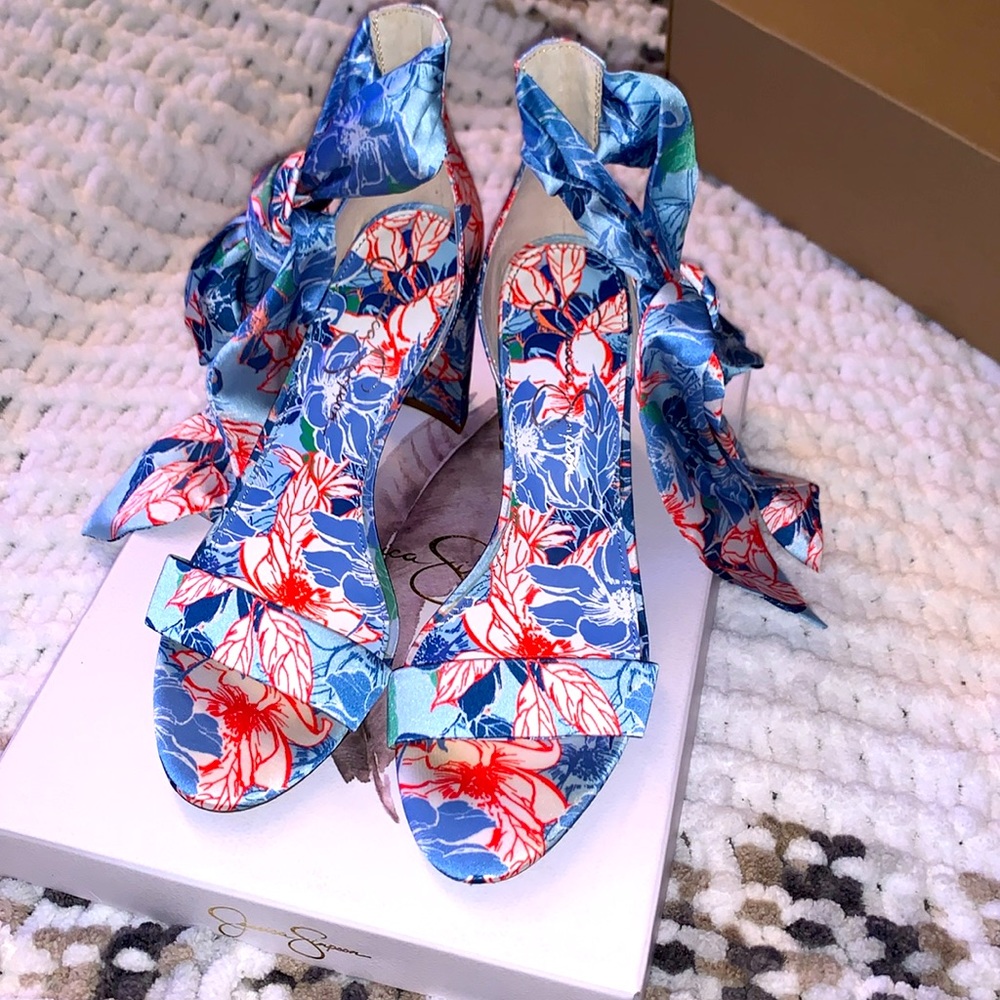 Jessica Simpson heels 8.5
